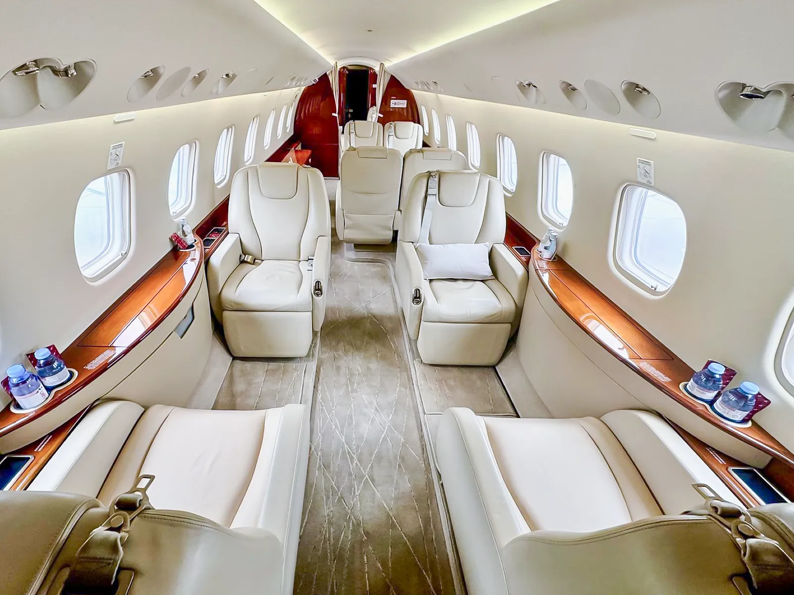 Legacy 650 Avcon Jet